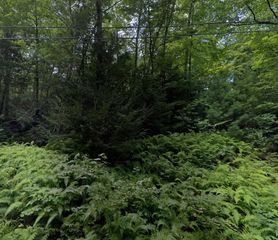 60 Lakeshore Dr, Monson, MA 01057