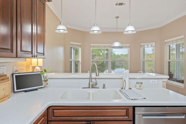 554 Magnolia Lake Drive, Defuniak Springs, FL 32433