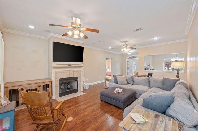 554 Magnolia Lake Drive, Defuniak Springs, FL 32433