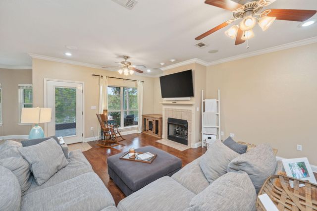 554 Magnolia Lake Drive, Defuniak Springs, FL 32433