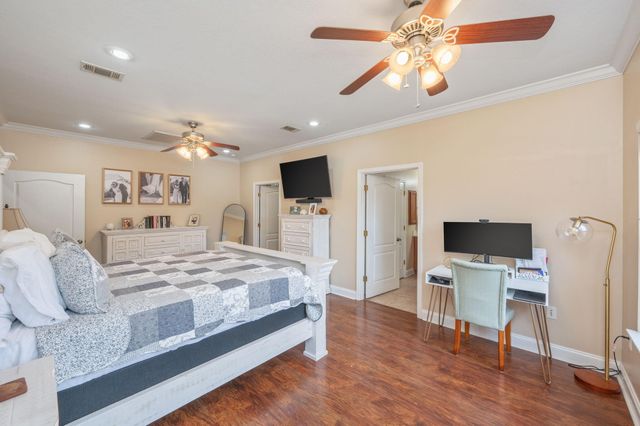 554 Magnolia Lake Drive, Defuniak Springs, FL 32433