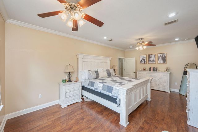 554 Magnolia Lake Drive, Defuniak Springs, FL 32433