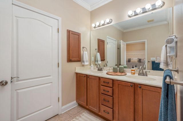 554 Magnolia Lake Drive, Defuniak Springs, FL 32433