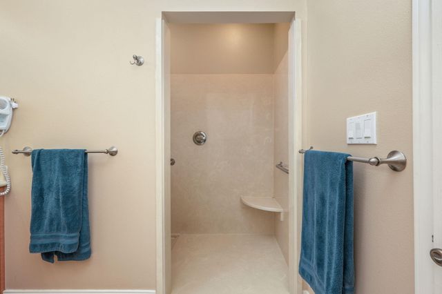 554 Magnolia Lake Drive, Defuniak Springs, FL 32433