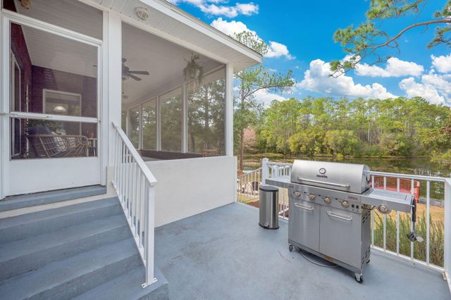 554 Magnolia Lake Drive, Defuniak Springs, FL 32433