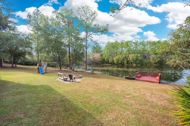 554 Magnolia Lake Drive, Defuniak Springs, FL 32433