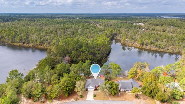 554 Magnolia Lake Drive, Defuniak Springs, FL 32433