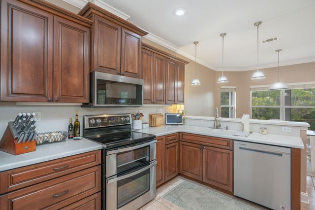 554 Magnolia Lake Drive, Defuniak Springs, FL 32433