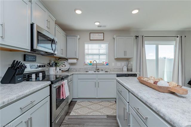 221 Estelle Drive, Lexington, NC 27295