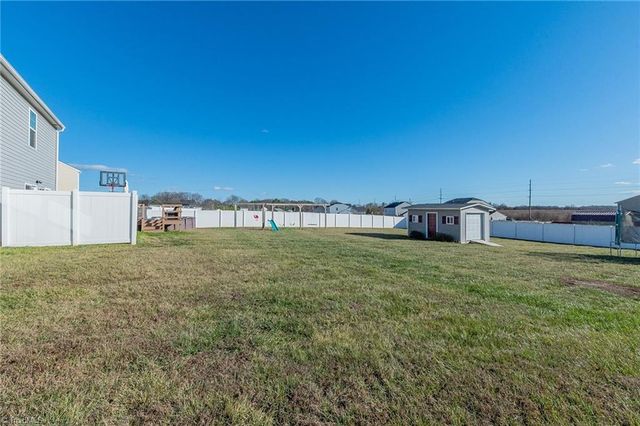 221 Estelle Drive, Lexington, NC 27295