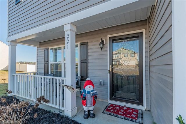 221 Estelle Drive, Lexington, NC 27295