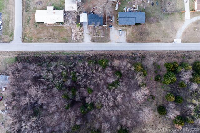 12 E 151st Street S, Coweta, OK 74429