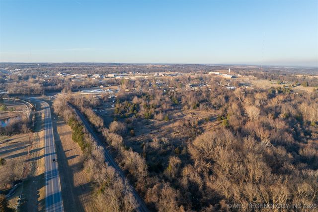 12 E 151st Street S, Coweta, OK 74429