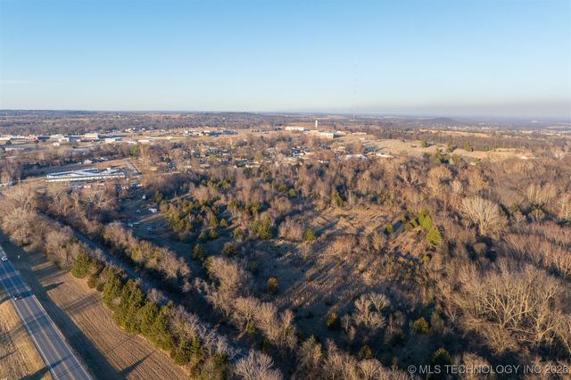 12 E 151st Street S, Coweta, OK 74429