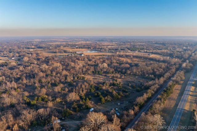 12 E 151st Street S, Coweta, OK 74429