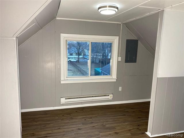 6537 Westpoint Street 2, Taylor, MI 48180