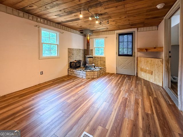 790 Birdhouse Lane, Clarkesville, GA 30523
