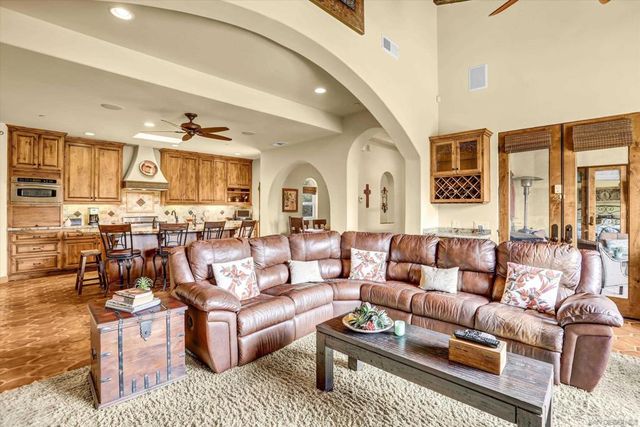 584 South grade, Alpine, CA 91901