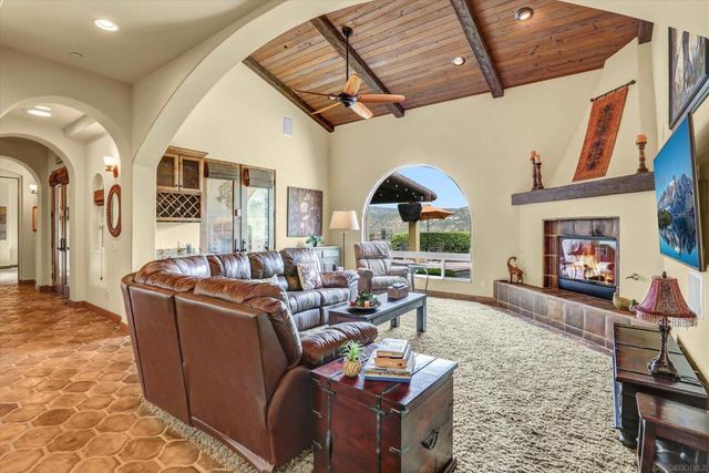 584 South grade, Alpine, CA 91901