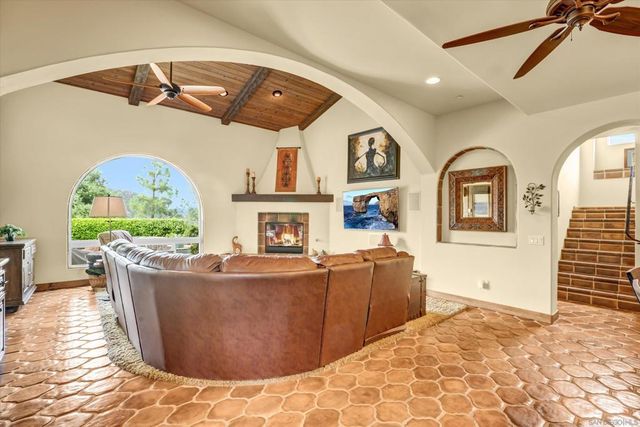 584 South grade, Alpine, CA 91901