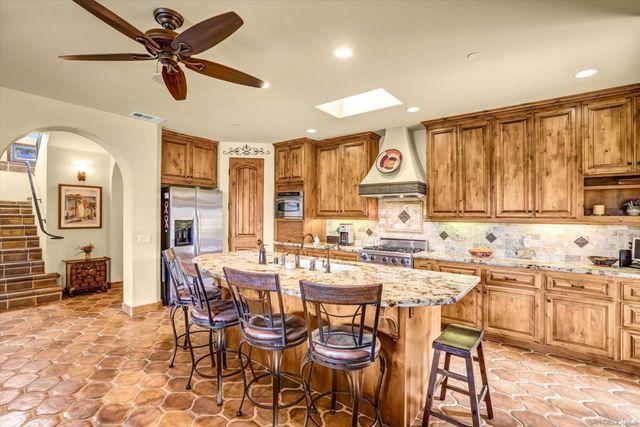 584 South grade, Alpine, CA 91901