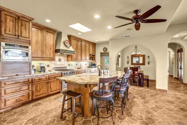 584 South grade, Alpine, CA 91901