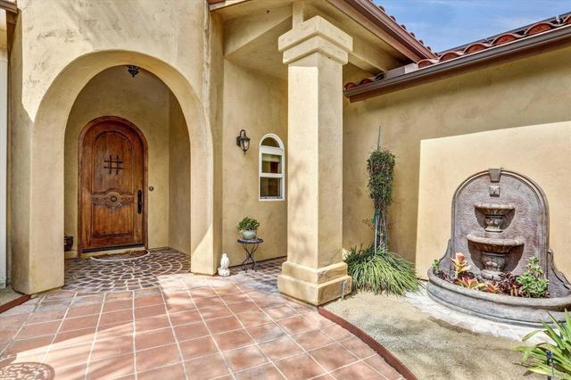 584 South grade, Alpine, CA 91901