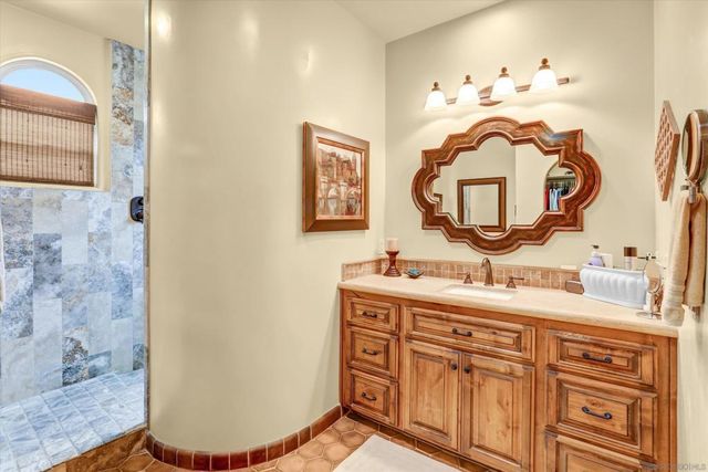 584 South grade, Alpine, CA 91901