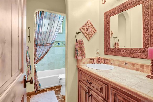 584 South grade, Alpine, CA 91901