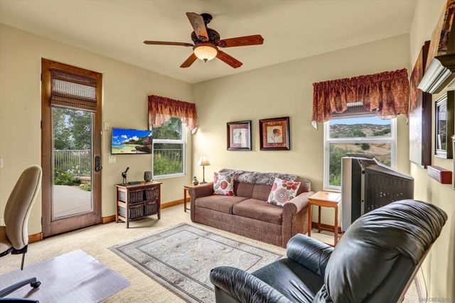 584 South grade, Alpine, CA 91901