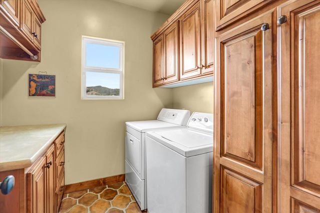 584 South grade, Alpine, CA 91901