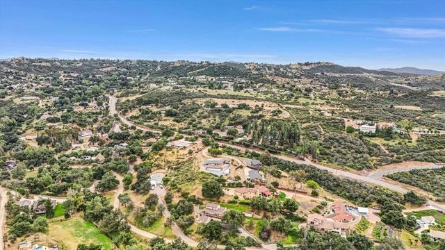 584 South grade, Alpine, CA 91901