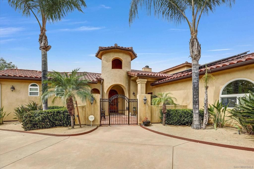 584 South grade, Alpine, CA 91901