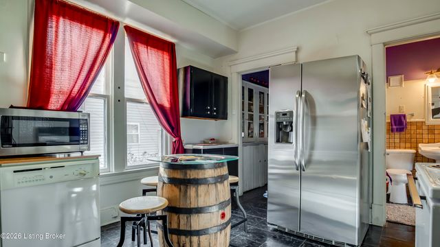 1402 S 28th St, Louisville, KY 40211