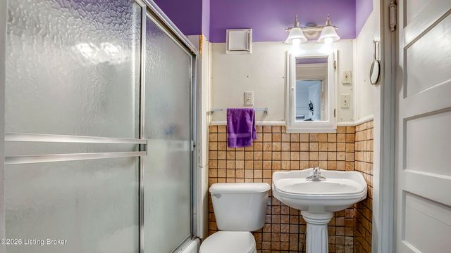 1402 S 28th St, Louisville, KY 40211