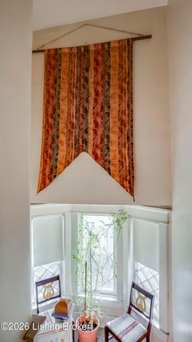 1402 S 28th St, Louisville, KY 40211