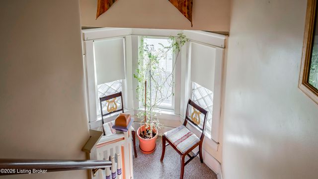 1402 S 28th St, Louisville, KY 40211