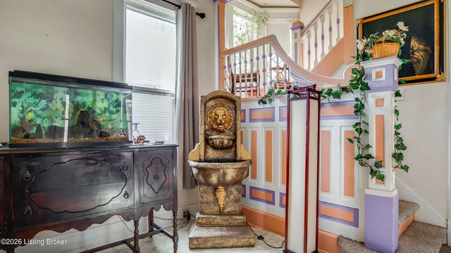 1402 S 28th St, Louisville, KY 40211