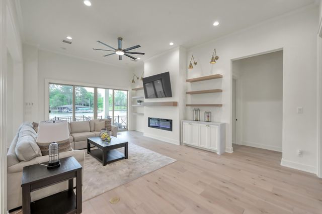 6859 Kingston Cove Lane, Willis, TX 77318