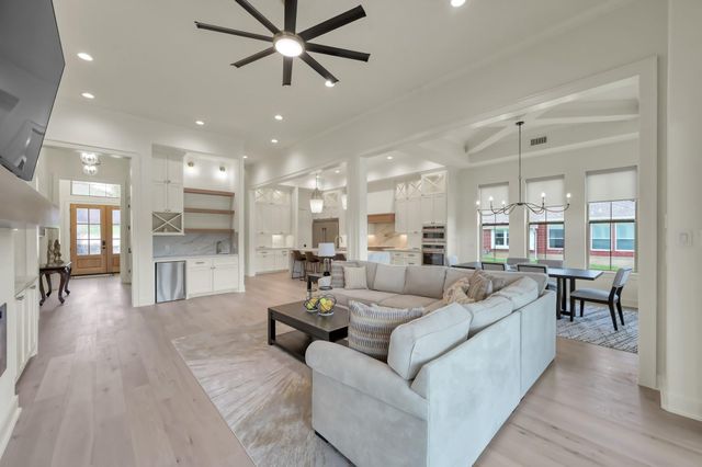 6859 Kingston Cove Lane, Willis, TX 77318