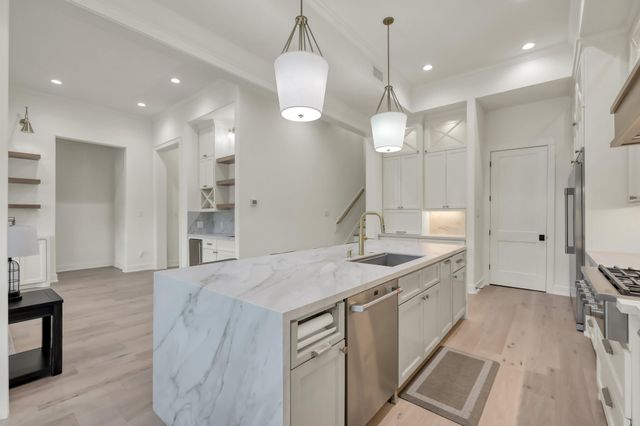 6859 Kingston Cove Lane, Willis, TX 77318