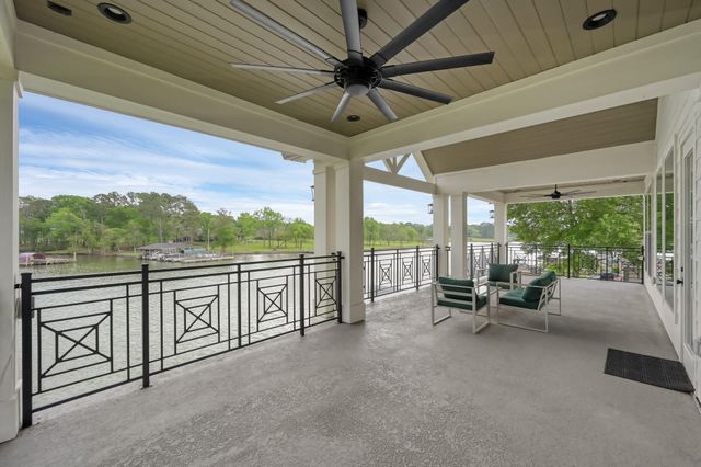 6859 Kingston Cove Lane, Willis, TX 77318