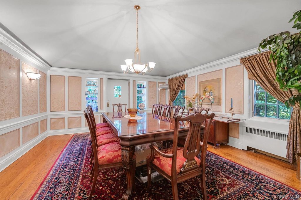 57 Wensley Drive, Great Neck, NY 11020 — photo 5