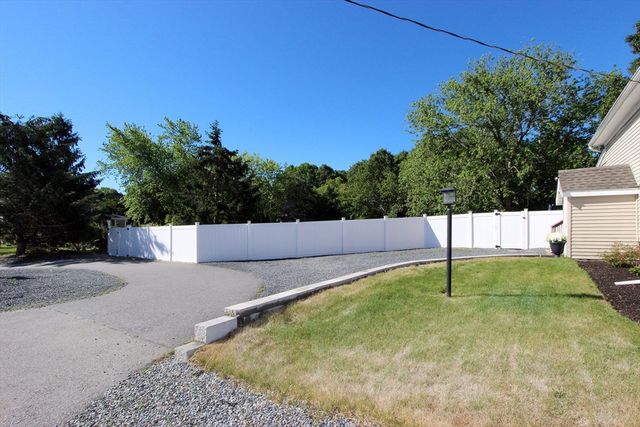 2795 Cranberry Hwy, Wareham, MA 02571
