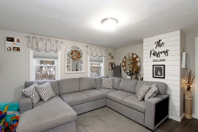 2795 Cranberry Hwy, Wareham, MA 02571