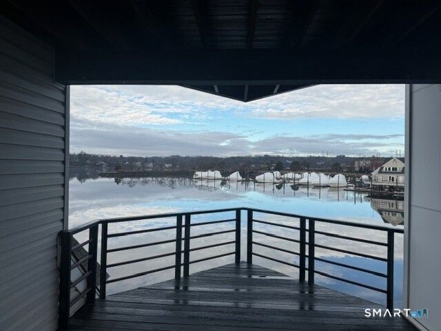 523 Popes Island Road 523, Milford, CT 06461