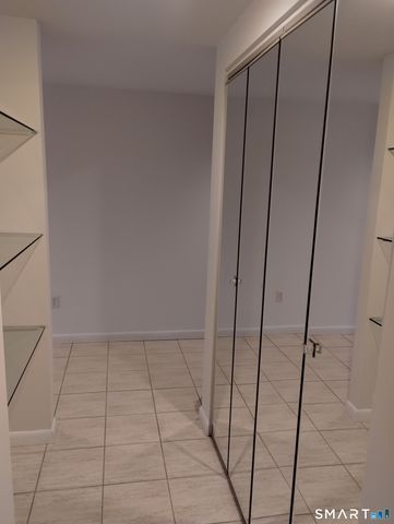 523 Popes Island Road 523, Milford, CT 06461