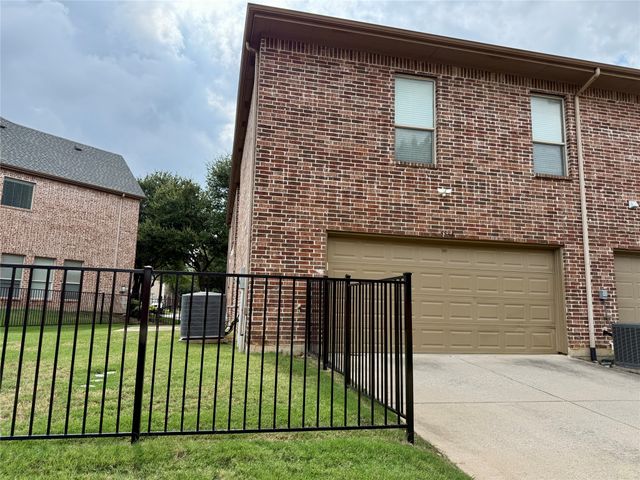 5534 Grosseto Drive, Frisco, TX 75034