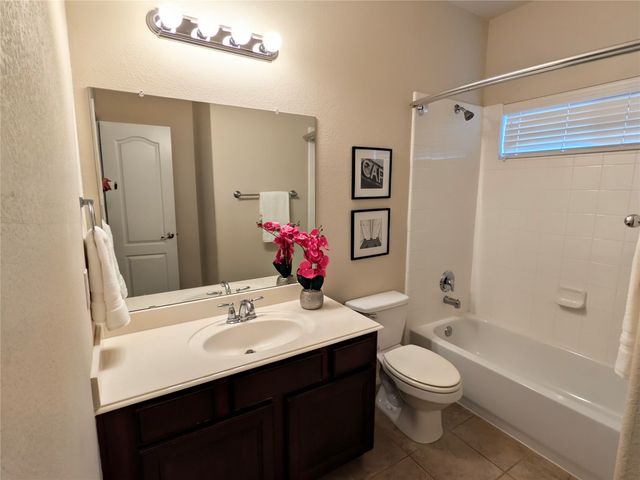 5534 Grosseto Drive, Frisco, TX 75034