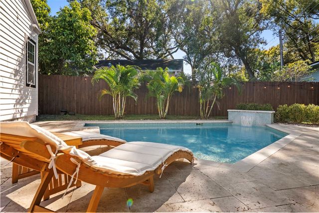 3801 S LYNWOOD AVENUE, Tampa, FL 33611